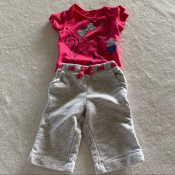 Wonder Nation Top and Old Navy Pants - Picture 1 of 9